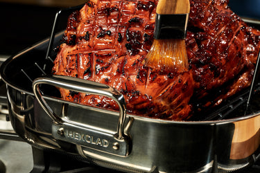 What Is a Roasting Pan and How Do You Use It?