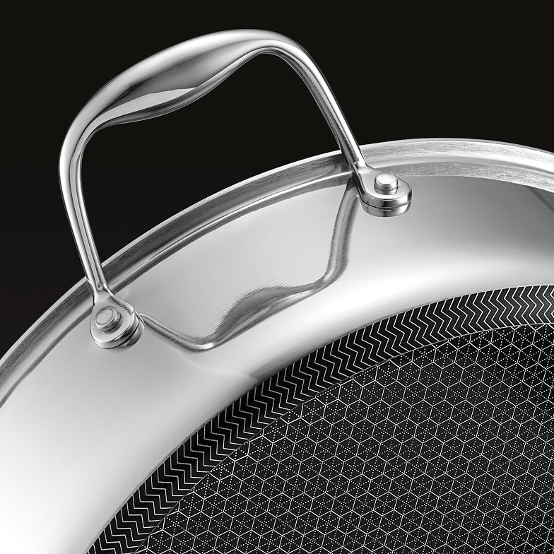 Hybrid Deep Sauté Pan with Lid, 5.5-Qt